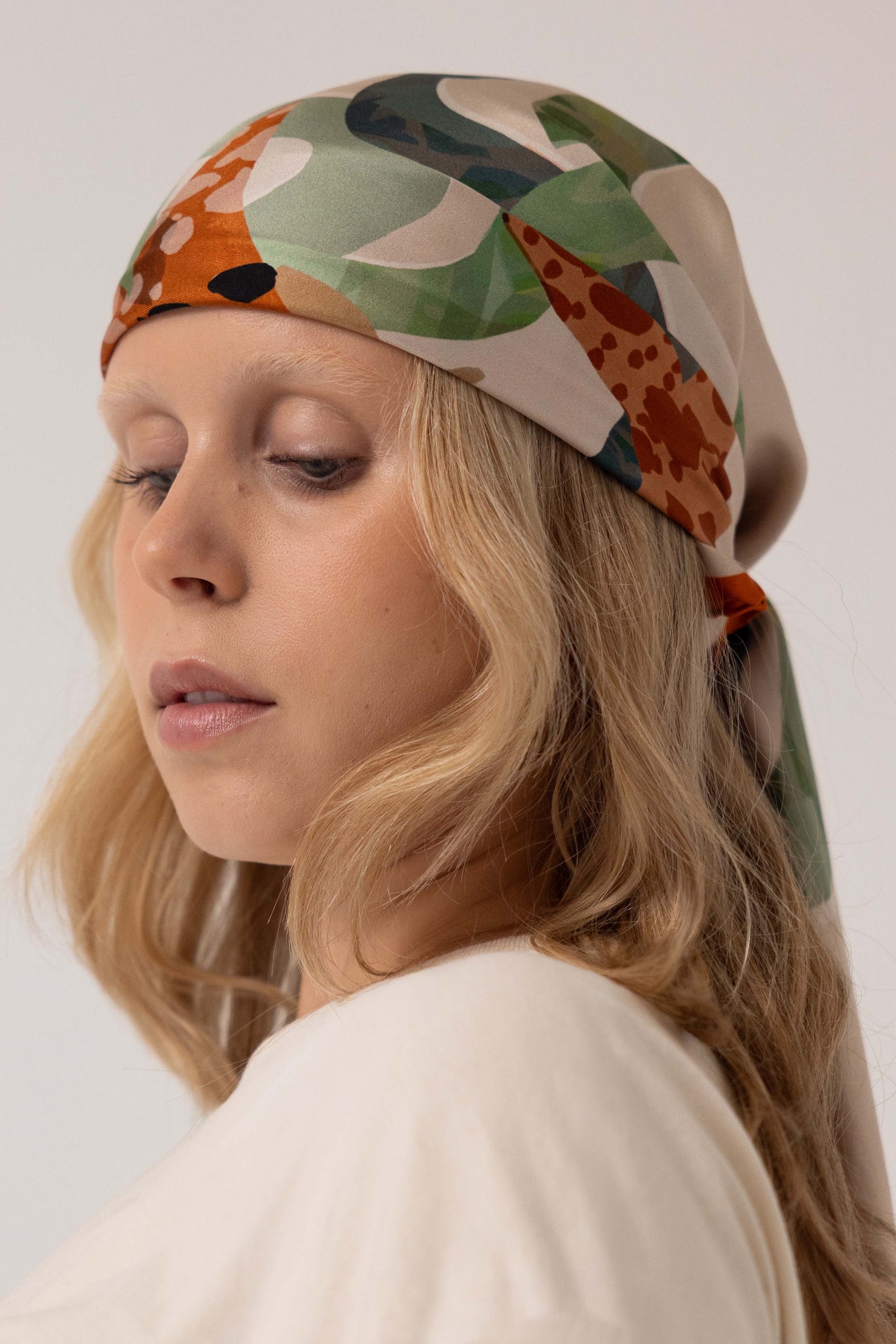 KOLKA beige silk scarf