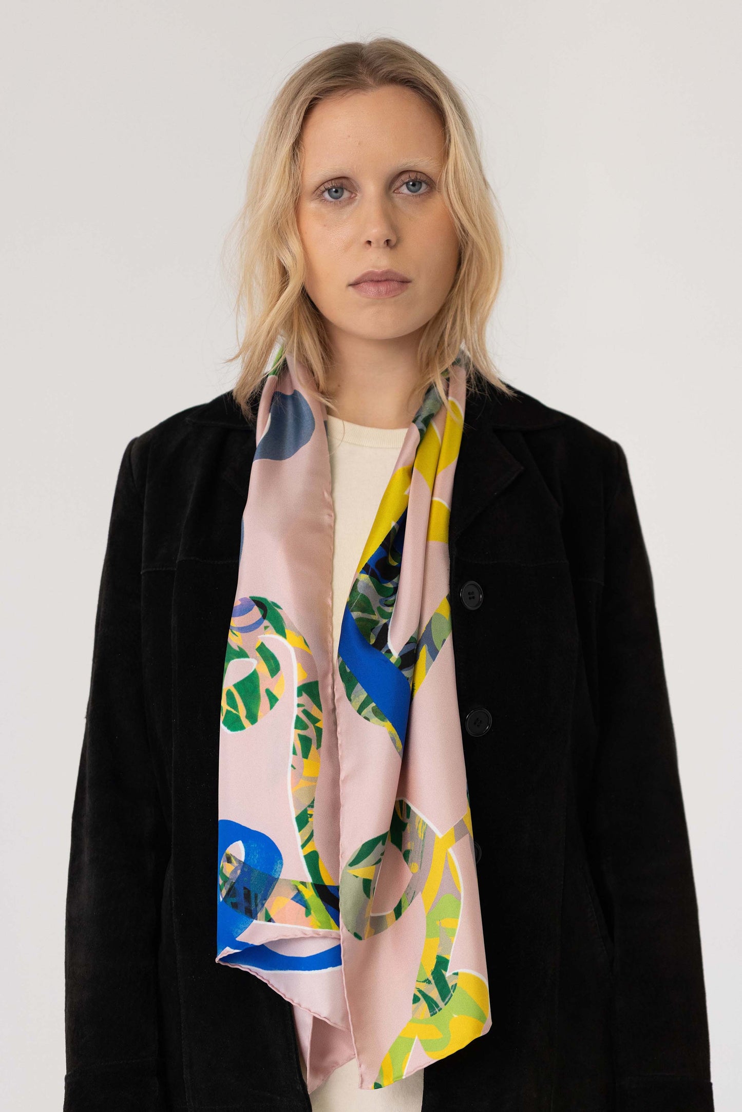 DÖGG silk scarf